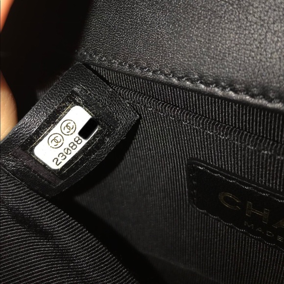 🚨SOLD🚨 CHANEL Boy Flap Bag - Picture 7 of 8